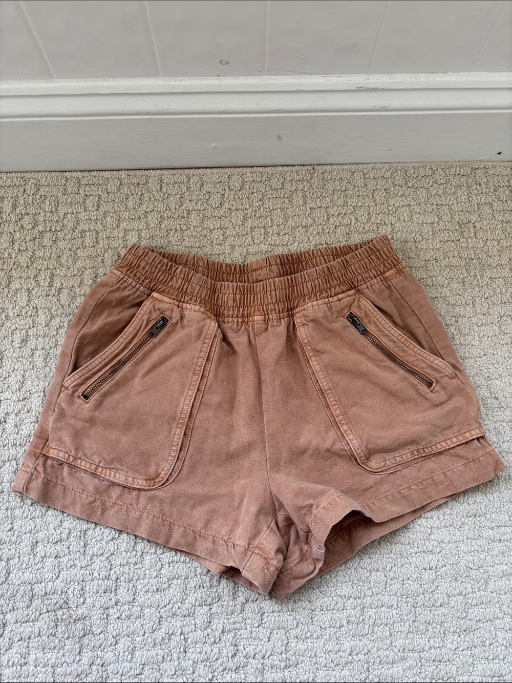 Casual Utility Women's Shorts — Dusty brown